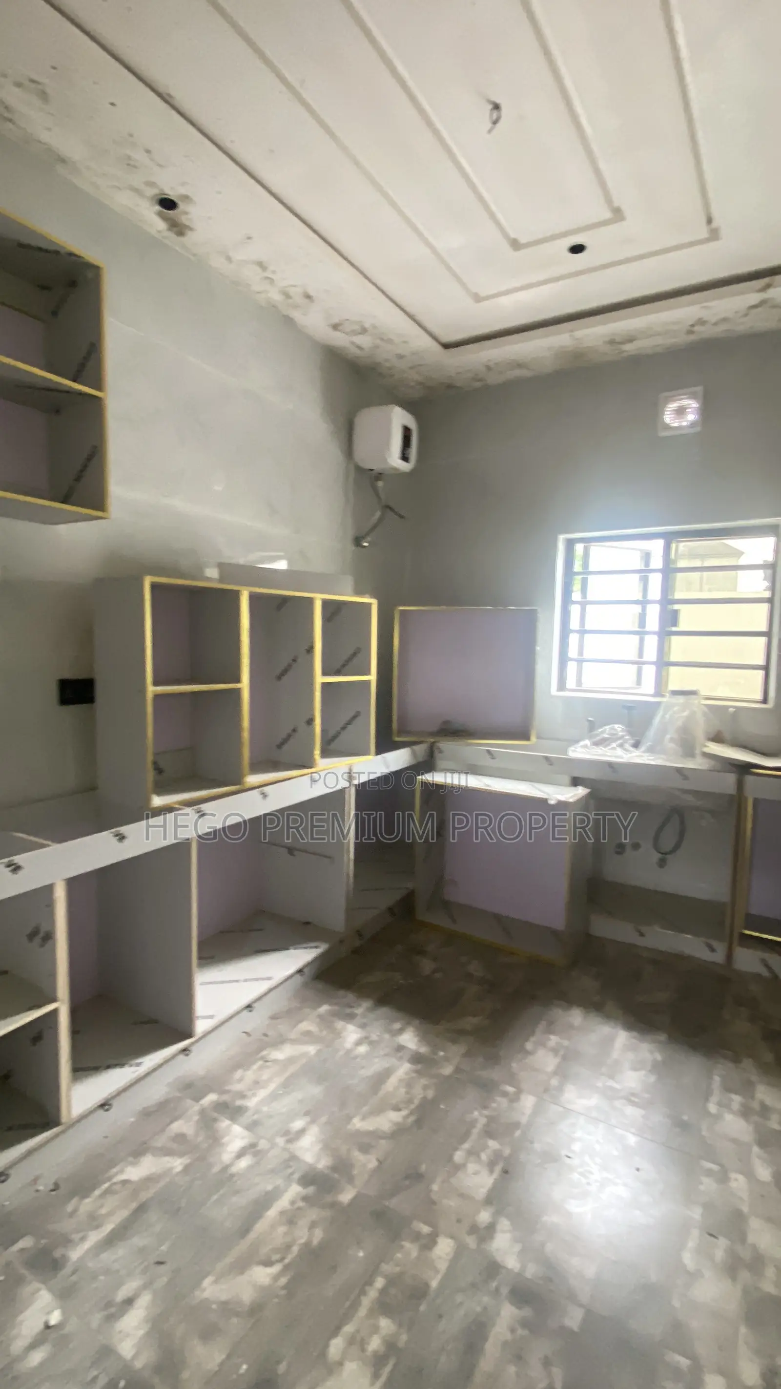 4bdrm Penthouse in Spring Valley, Uzoba for sale in Uzoba