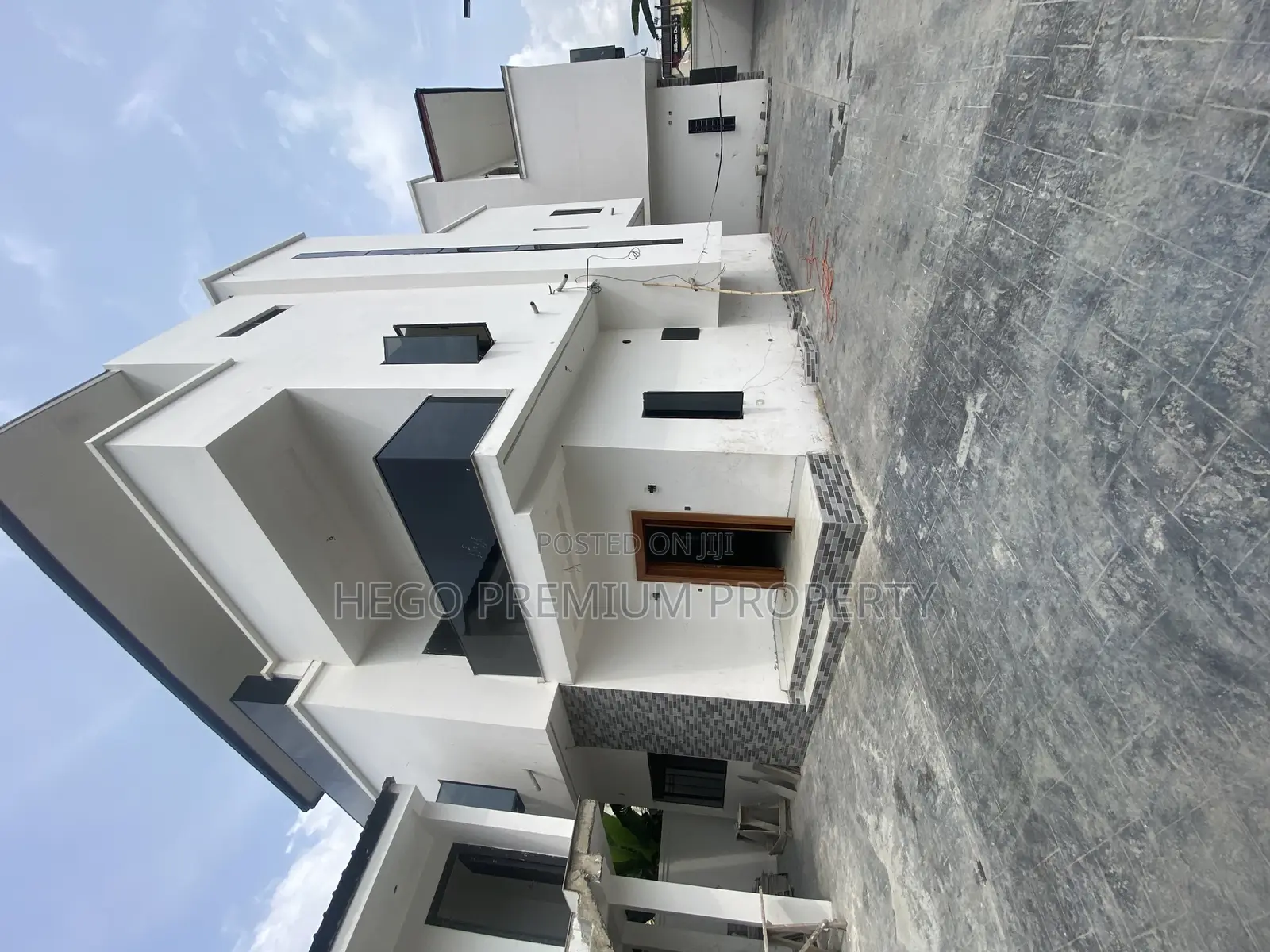 4bdrm Penthouse in Spring Valley, Uzoba for sale in Uzoba