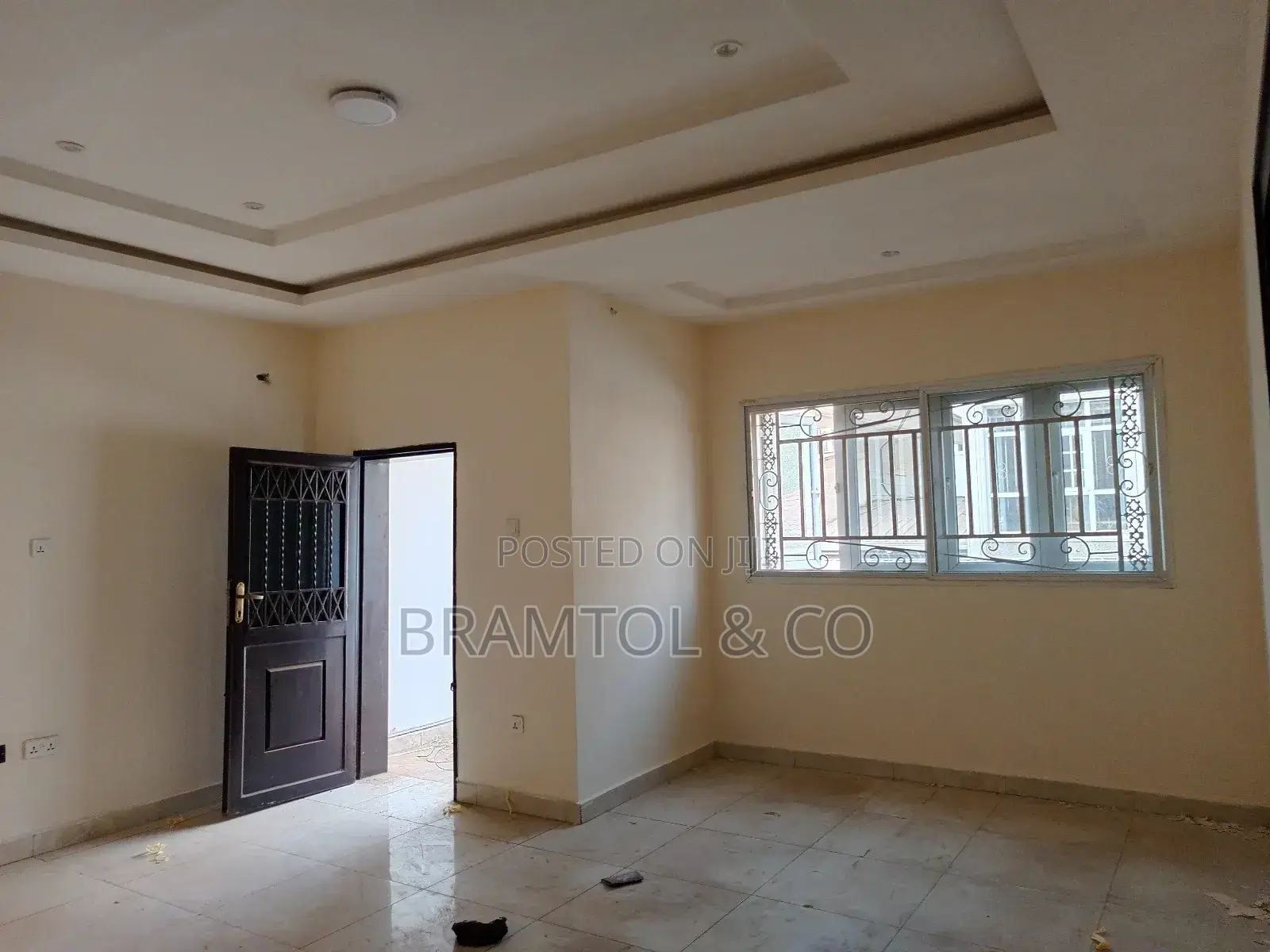 Beautiful, Well Refurbished 4 Bedroom in Wuse 2 for Office Only in Wuse 2
