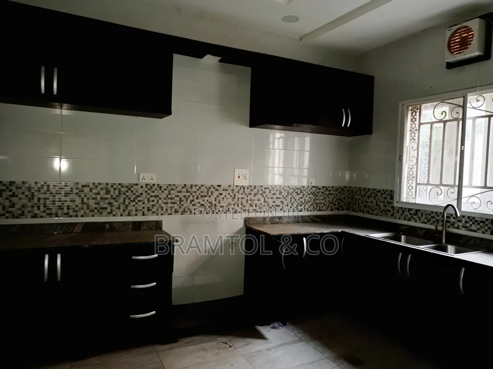 4bdrm Townhouse / Terrace in Wuse 2 for rent in Wuse 2