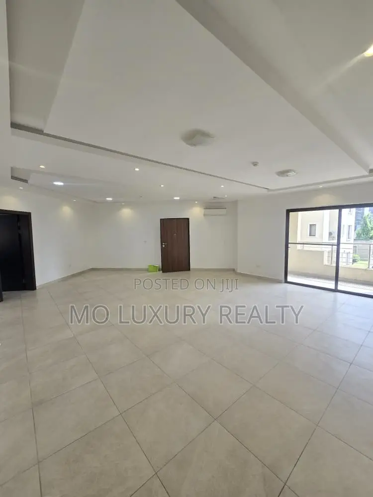 3bdrm Apartment in Old Ikoyi for rent in Old Ikoyi