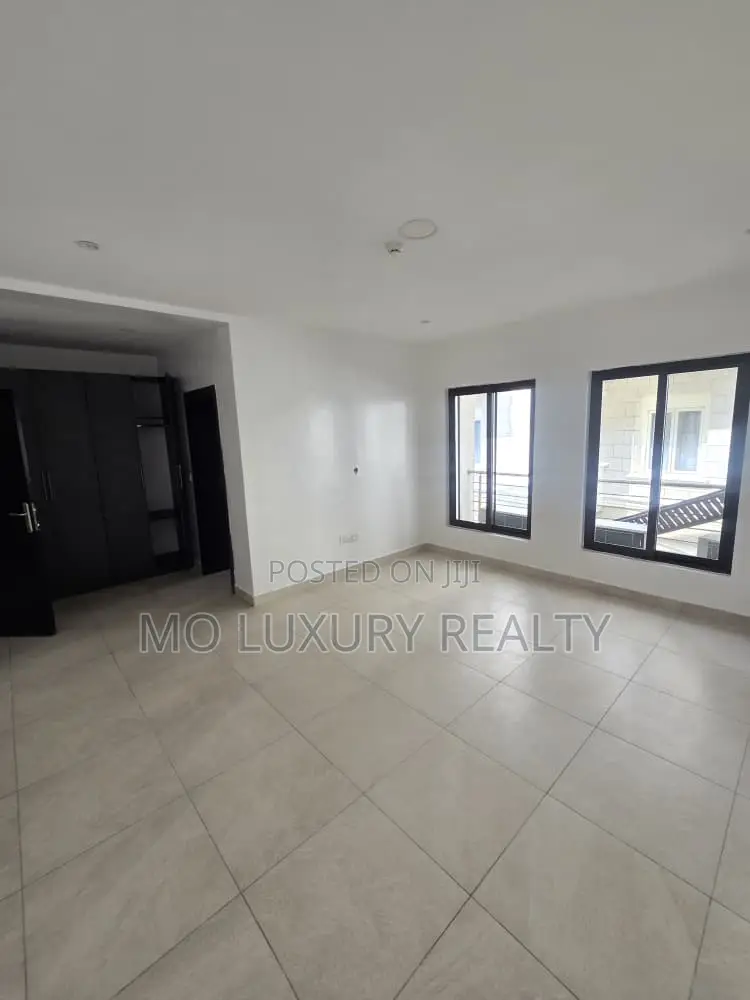 3bdrm Apartment in Old Ikoyi for rent in Old Ikoyi