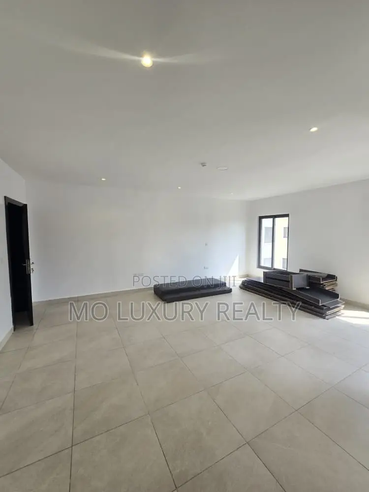 3bdrm Apartment in Old Ikoyi for rent in Old Ikoyi