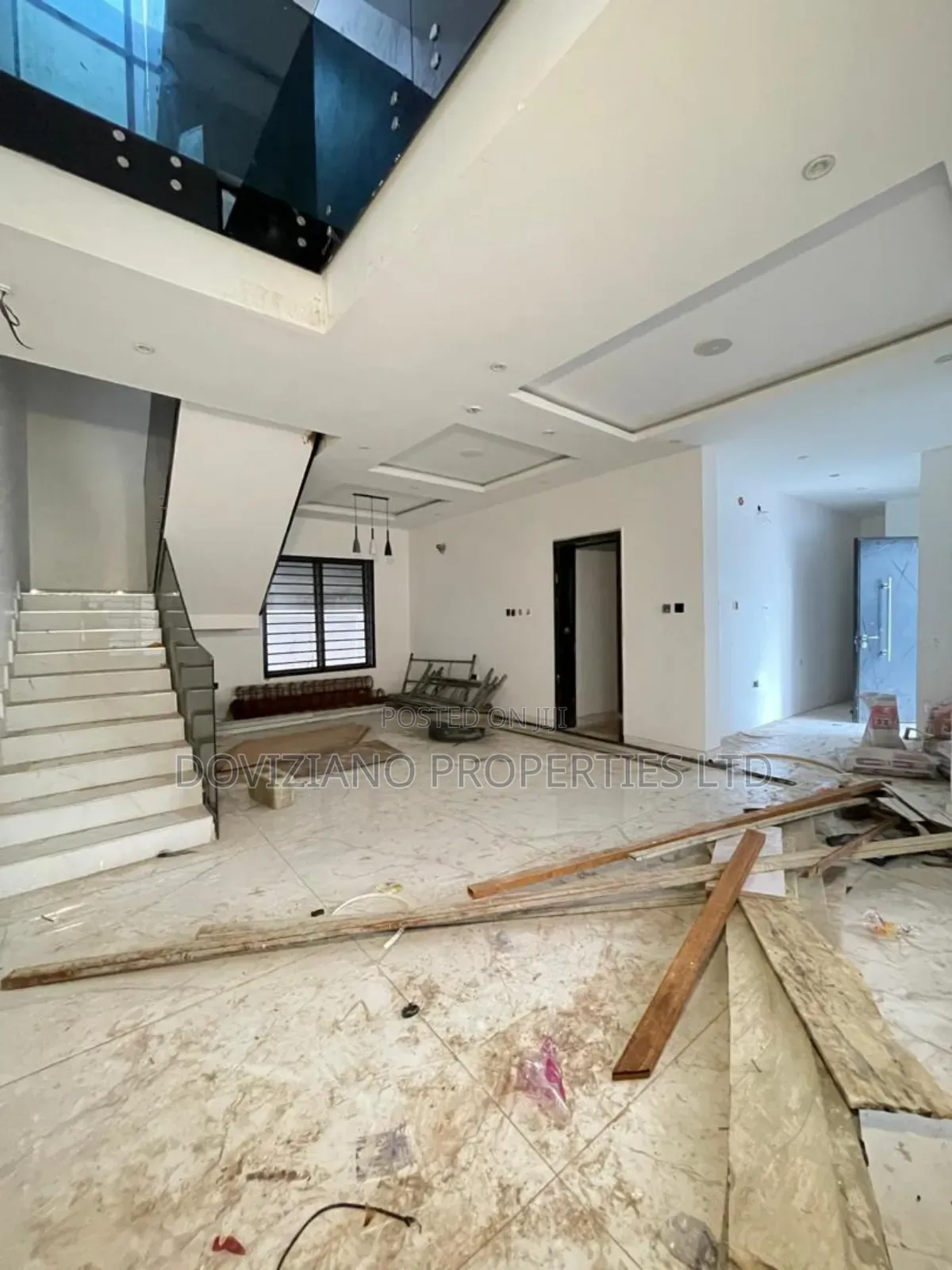 5bdrm Duplex in Lekki Phase 1 for sale in Lekki Phase 1