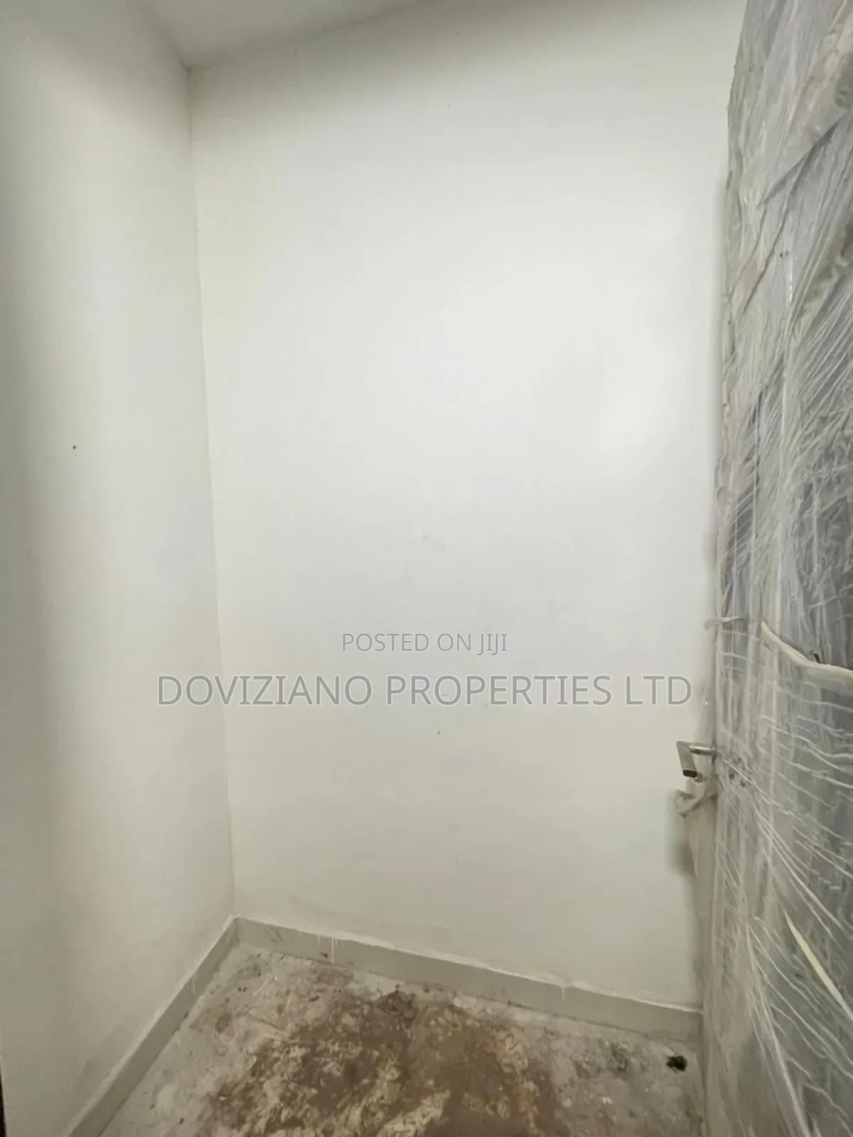5bdrm Duplex in Lekki Phase 1 for sale in Lekki Phase 1