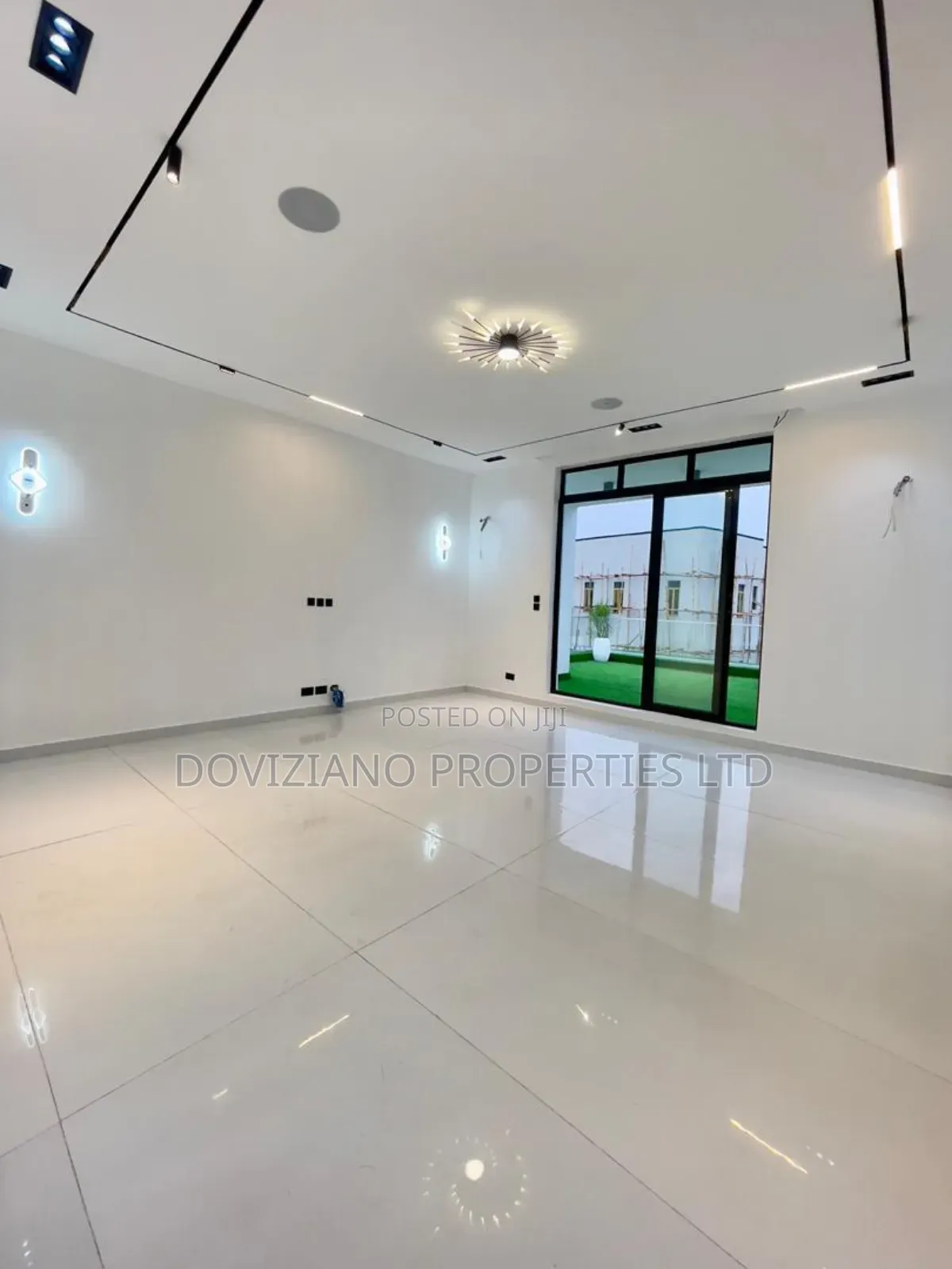 5bdrm Duplex in Osapa london for sale in Osapa london