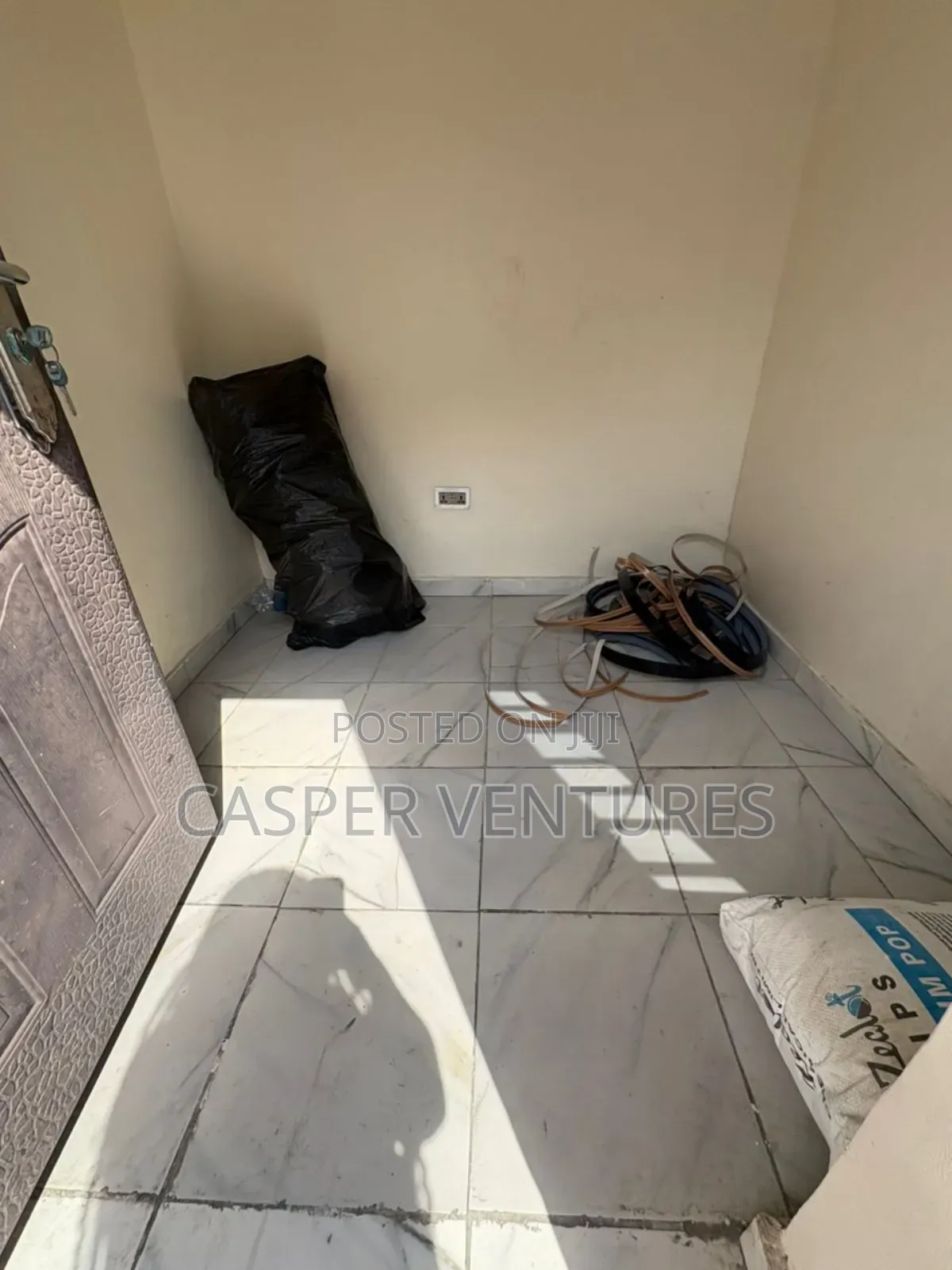 1bdrm Bedsitter in Ikota Villa for rent in Ikota