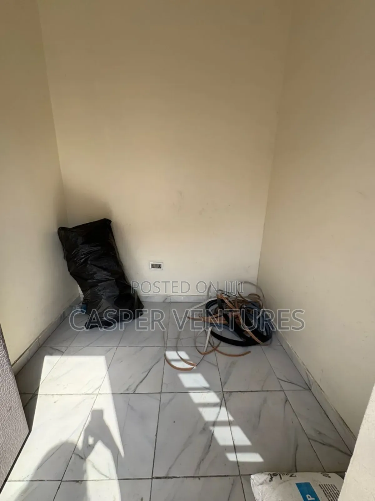 1bdrm Bedsitter in Ikota Villa for rent in Ikota