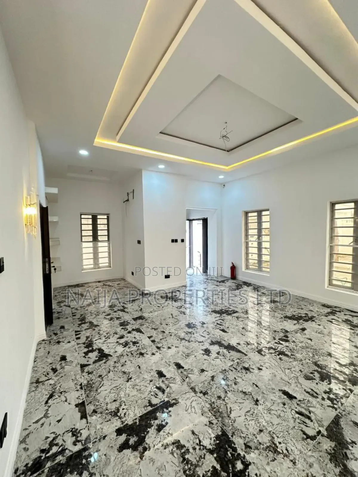 4bdrm Duplex in Lekki County for sale in Lekki