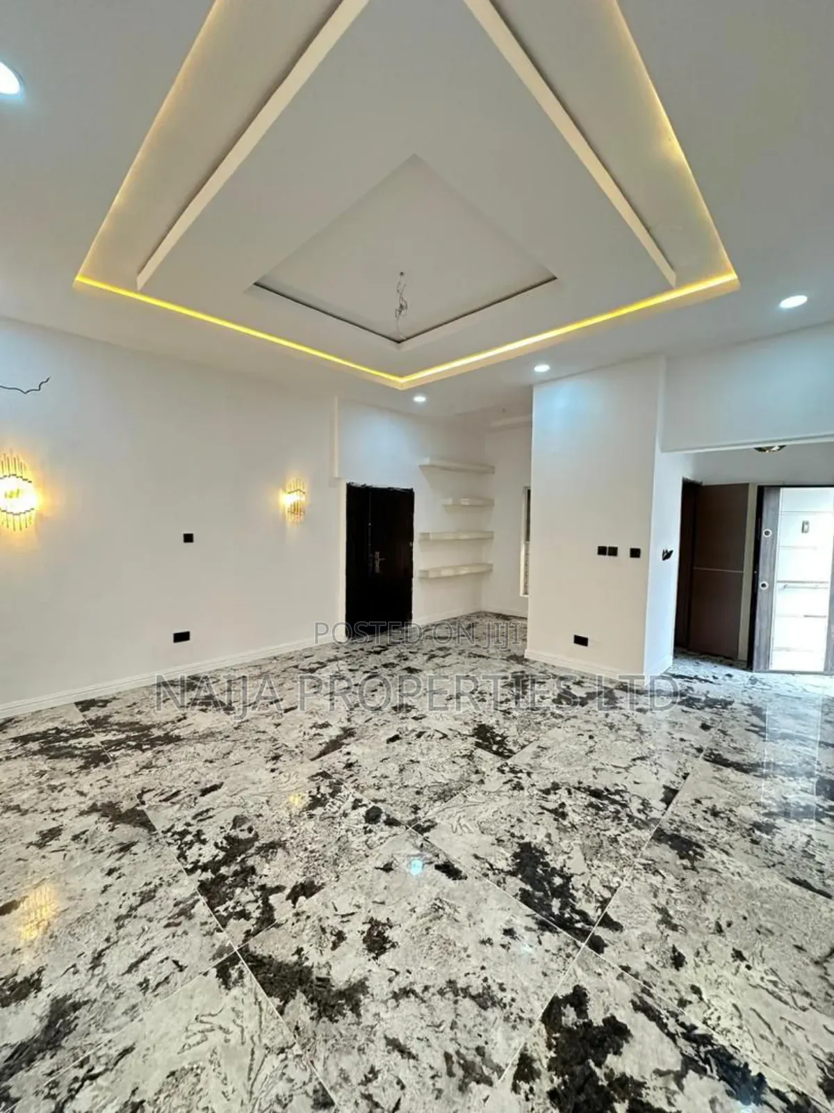 4bdrm Duplex in Lekki County for sale in Lekki