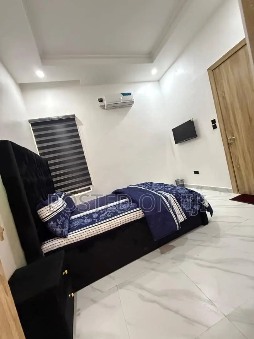 Furnished 4bdrm Duplex in Dpkay District, Lekki Phase 2 for rent in Lekki Phase 2