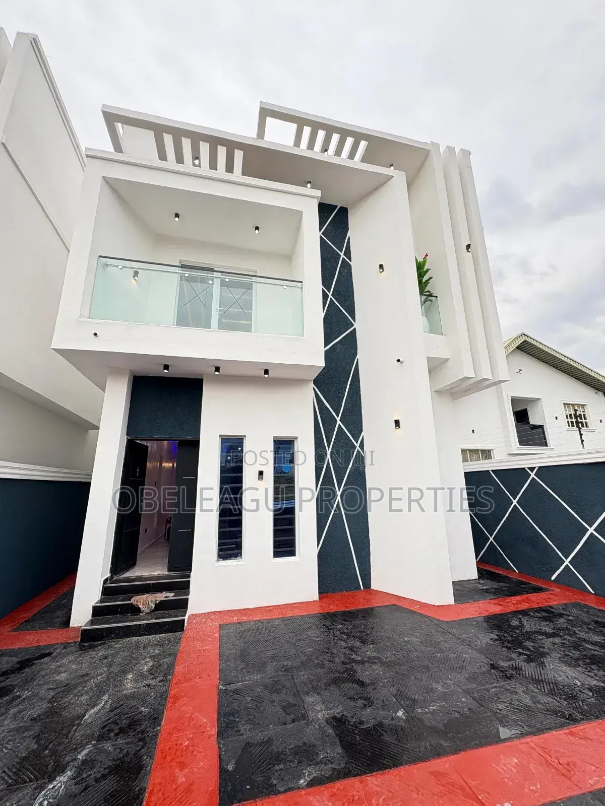 7bdrm Duplex in Amazing Grace, Orile for sale in Orile