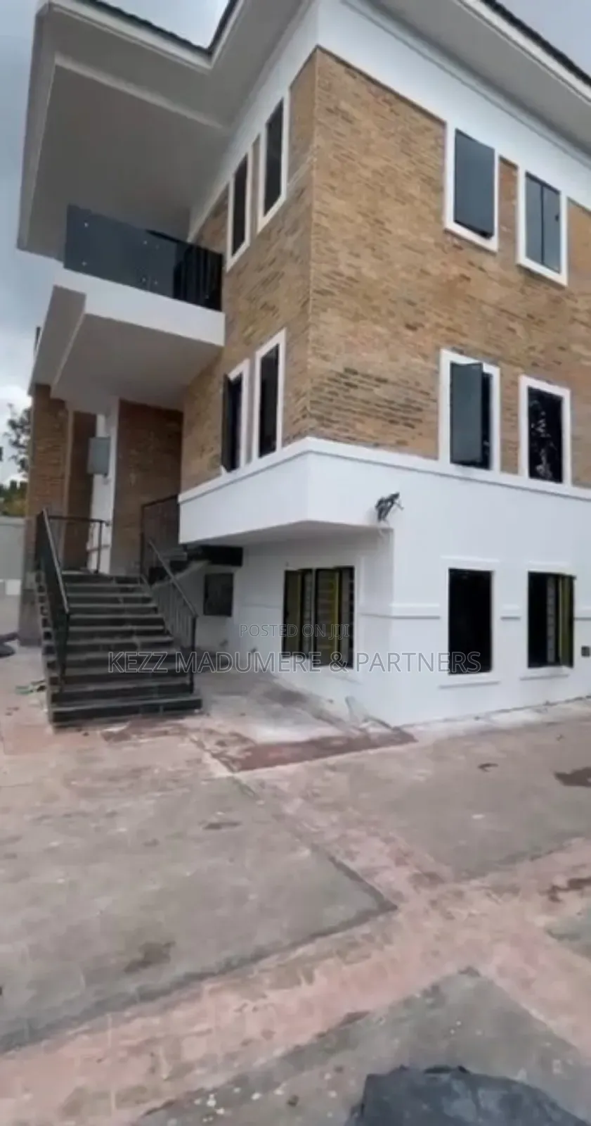 6bdrm Duplex in Independence Layout, for sale in Enugu
