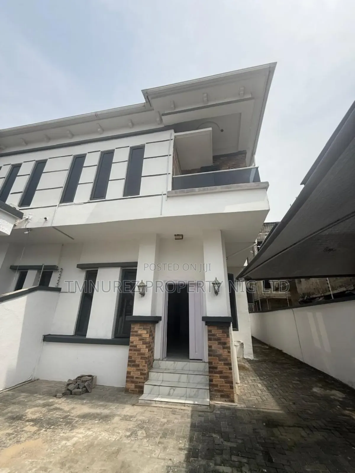 Studio Apartment in Lekki Conservative, Chevron for rent in Chevron