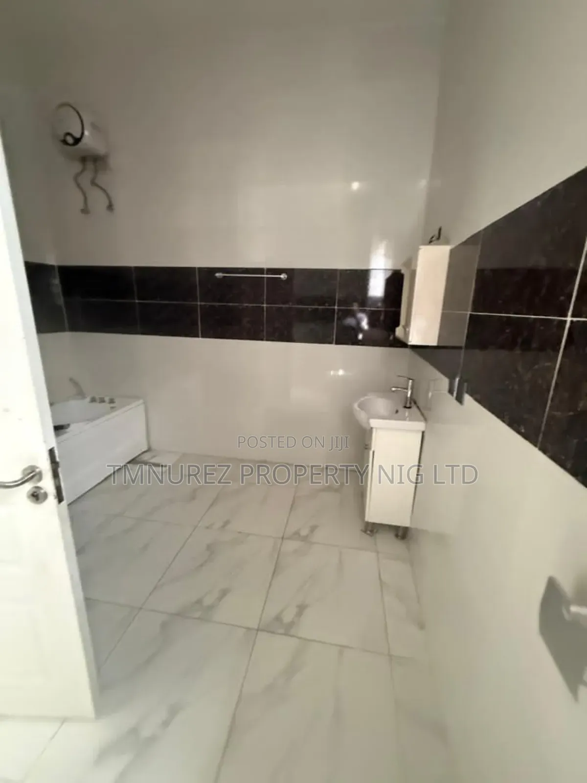 Studio Apartment in Lekki Conservative for rent in Chevron