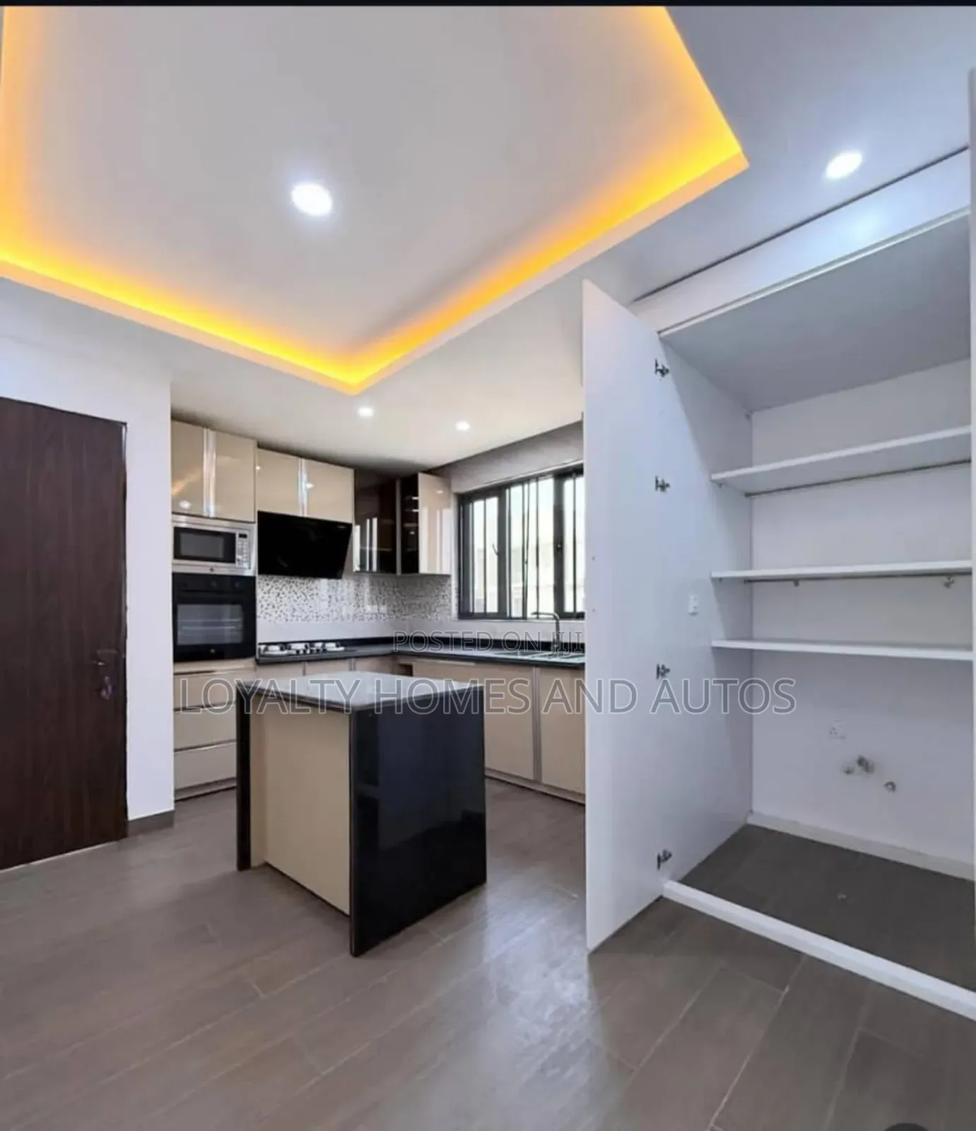 4bdrm Maisonette in Opebi for sale in Opebi