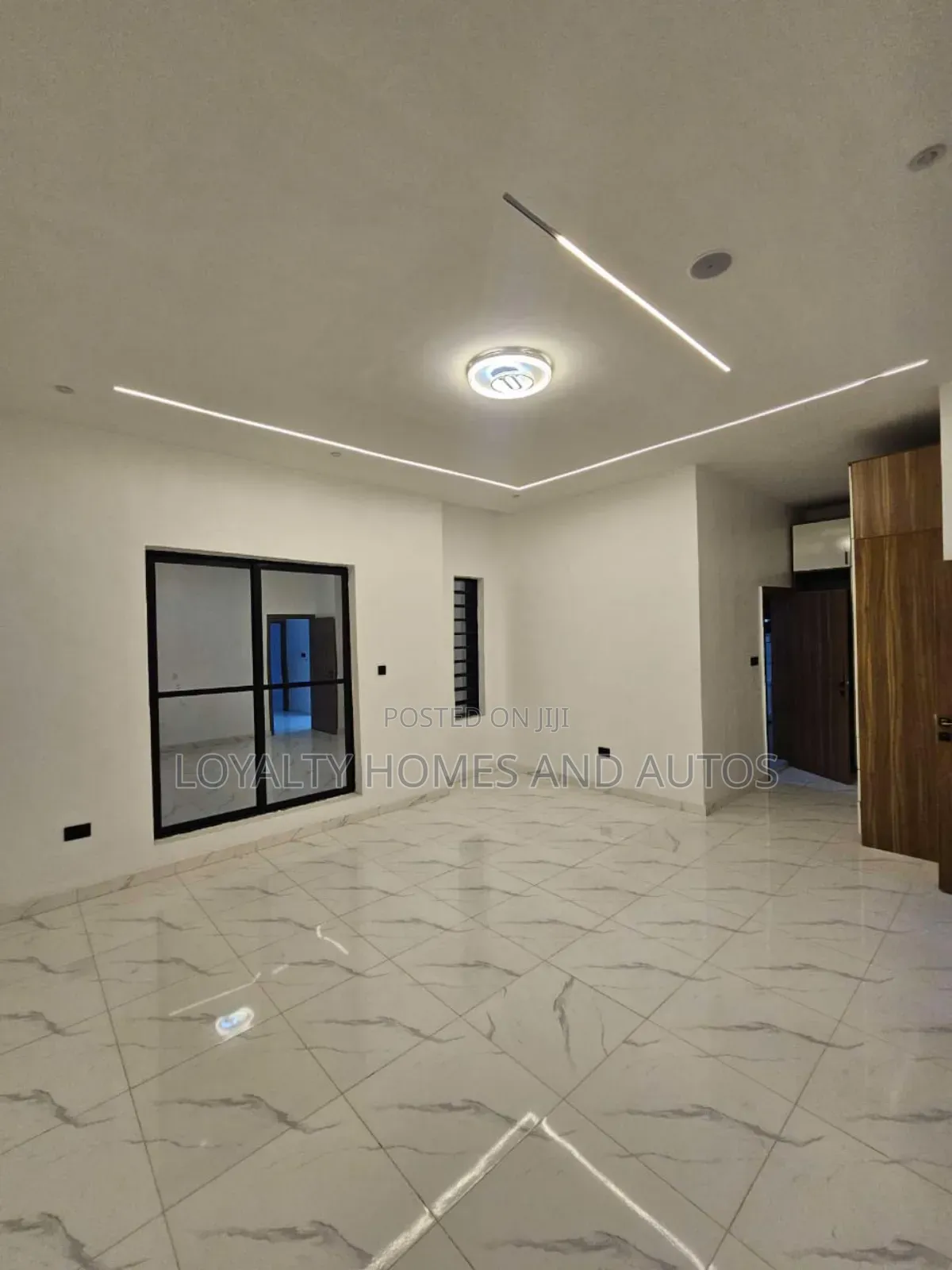 4bdrm Maisonette in Opebi for sale in Opebi