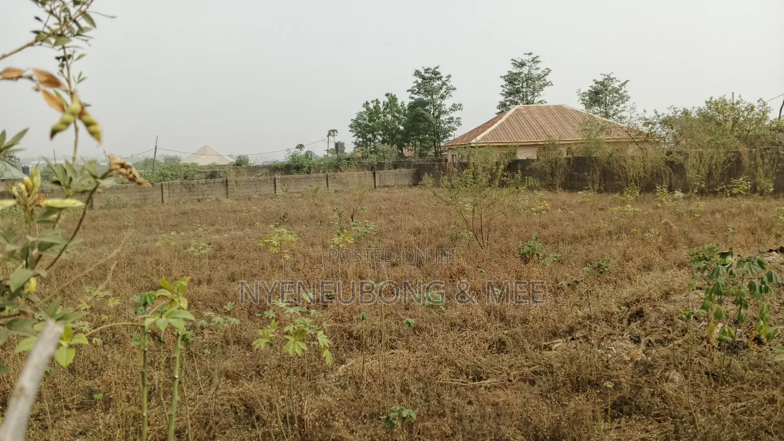 1000sqm. Land for Sale in Phase 4 / Jikwoyi