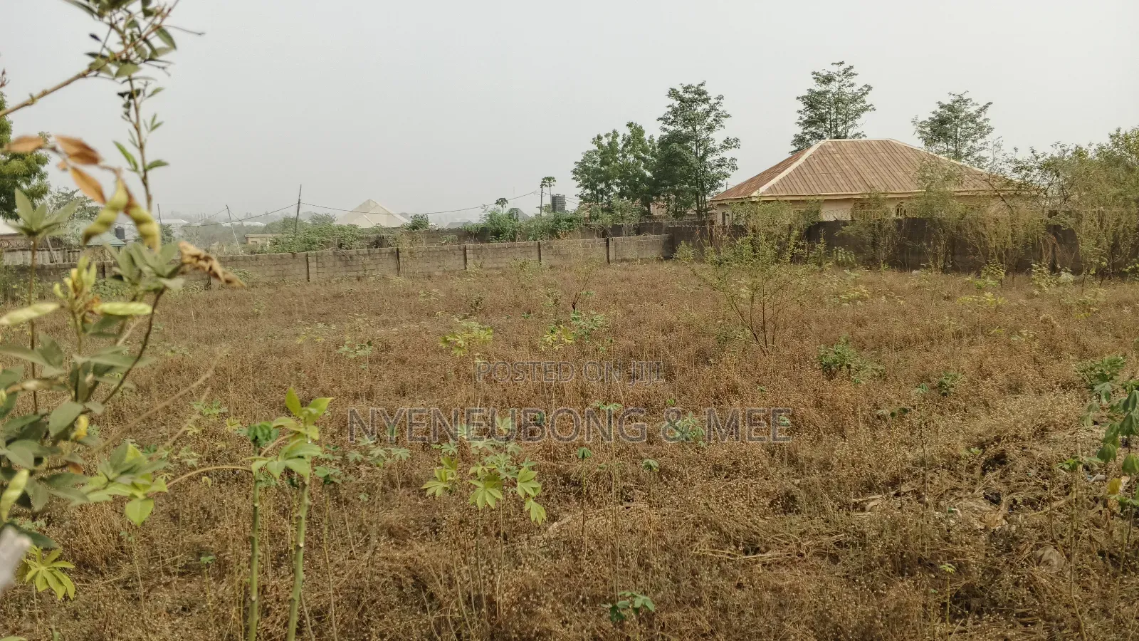 1000sqm. Land for Sale in Phase 4 / Jikwoyi