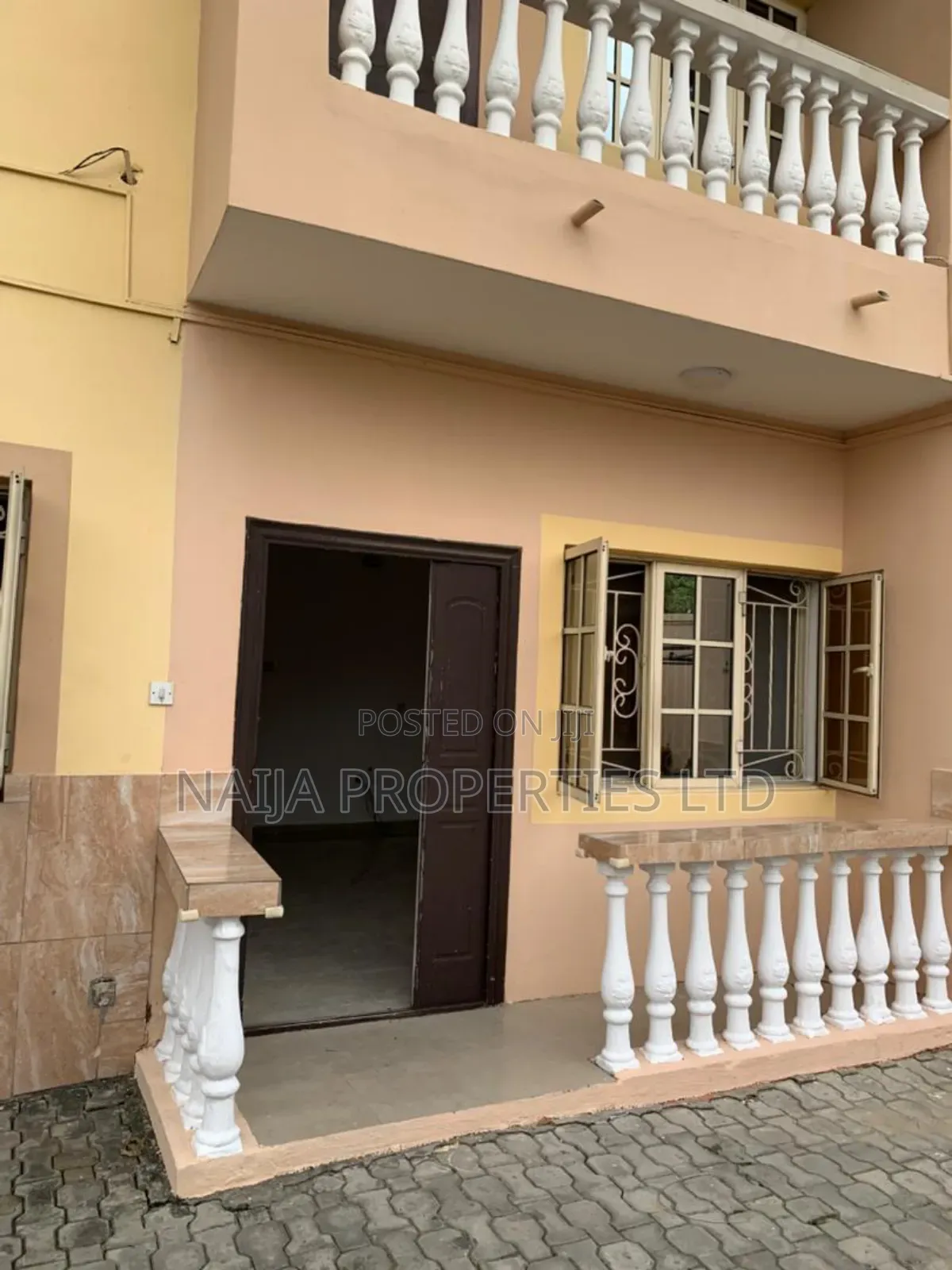 2bdrm Apartment in Off Admiralty Way, Lekki Phase 1 for rent in Lekki Phase 1