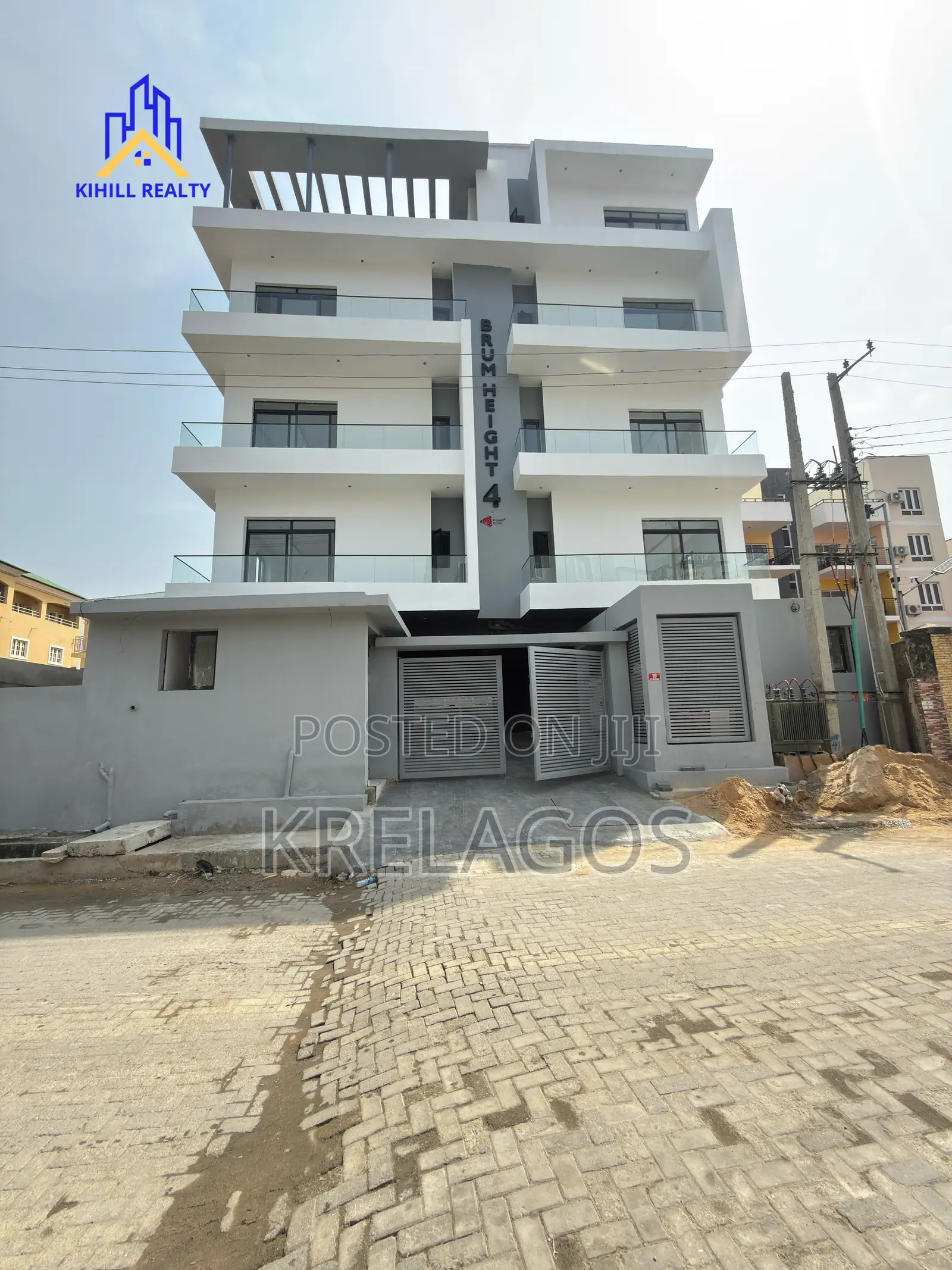 3bdrm Penthouse in Ikate for sale in Ikate