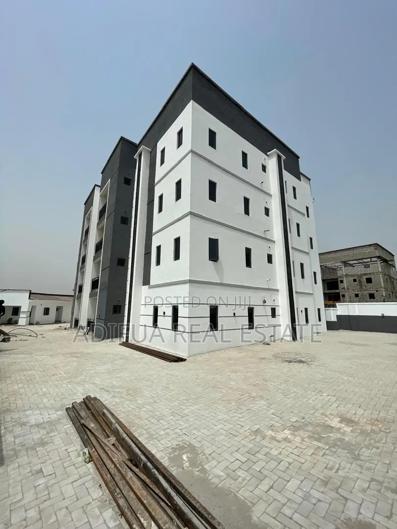3-Bedroom Flat With B.Q in Dakibiyu