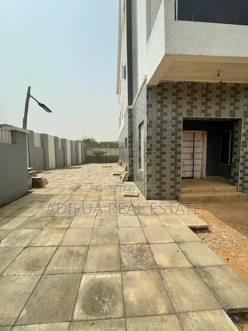 5-Bedroom Semi Detached Duplex + B.Q in Dakibiyu