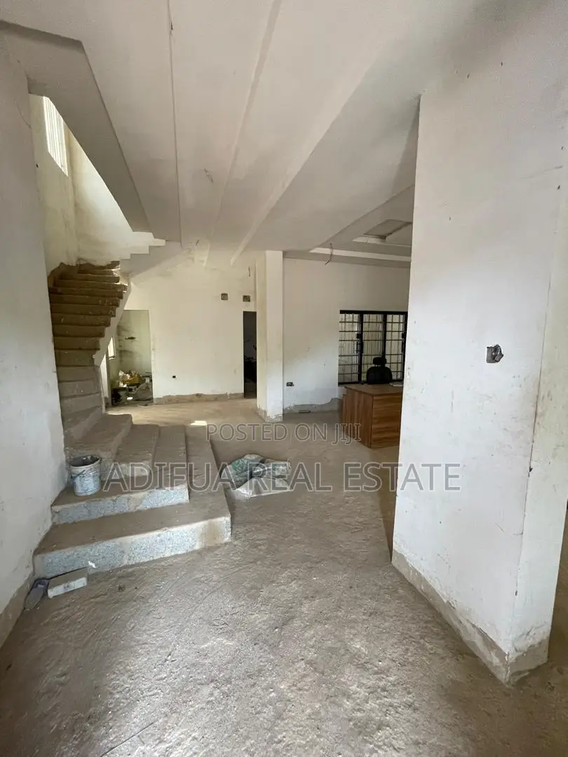 5-Bedroom Semi Detached Duplex + B.Q in Dakibiyu