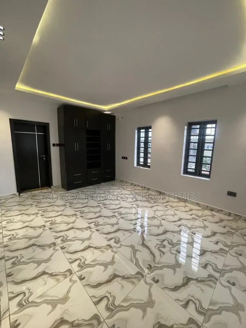 4bdrm Duplex in Emmanuel Estate, Jericho for sale in Jericho