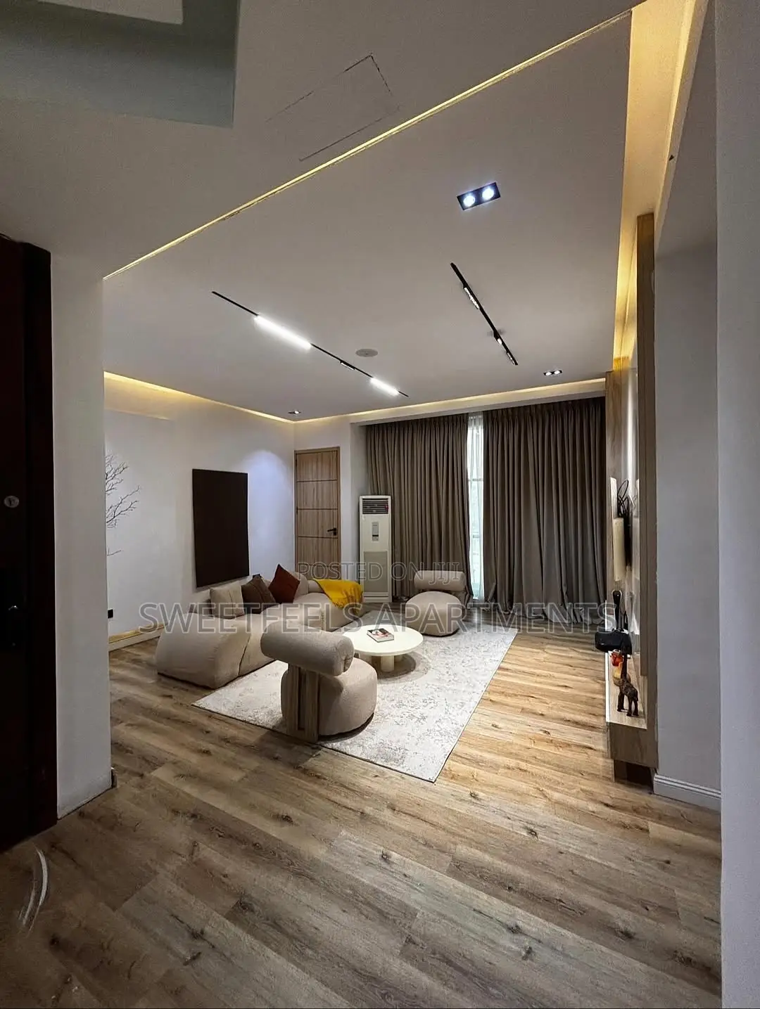 Luxe 2 Bedroom Apartment With Ps5, Snooker. in Lekki Phase 1