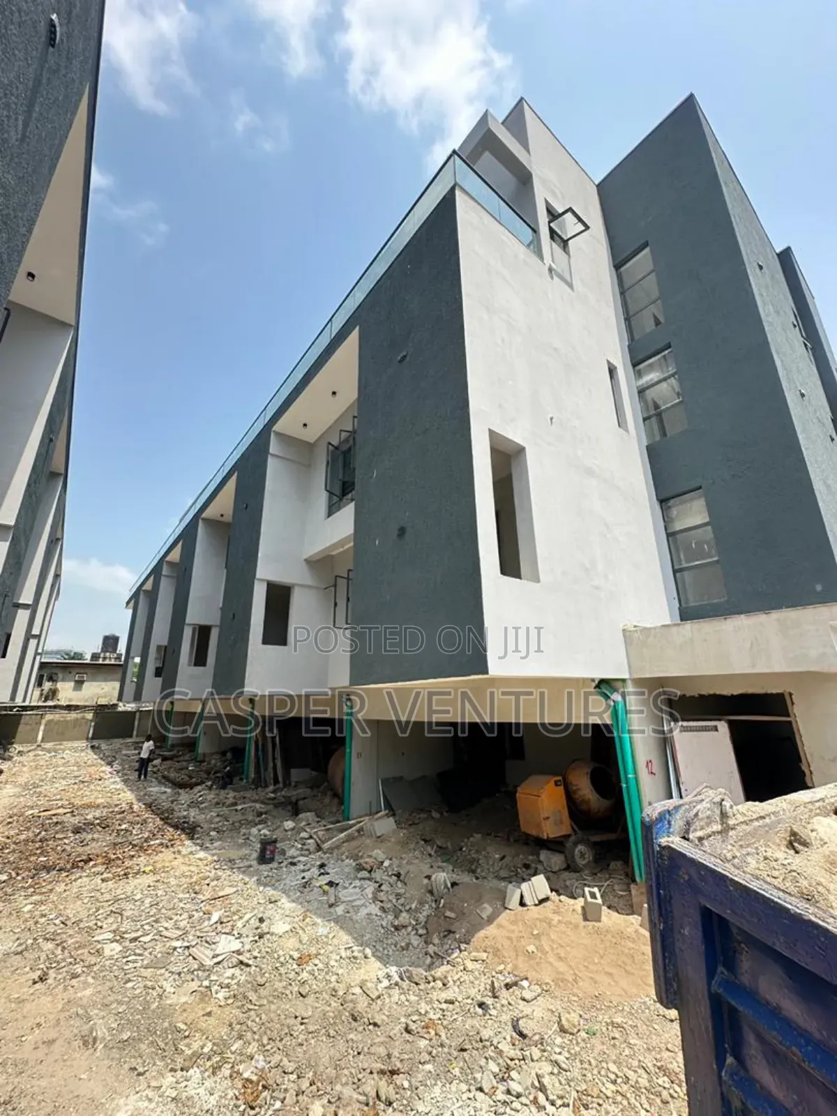 4bdrm Duplex in Ademola, Victoria Island for sale in Victoria Island