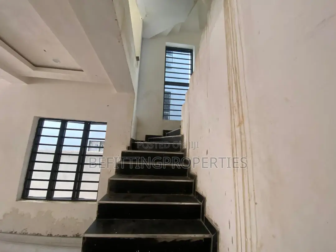 4bdrm Duplex in Ogudu GRA for sale in Ogudu GRA