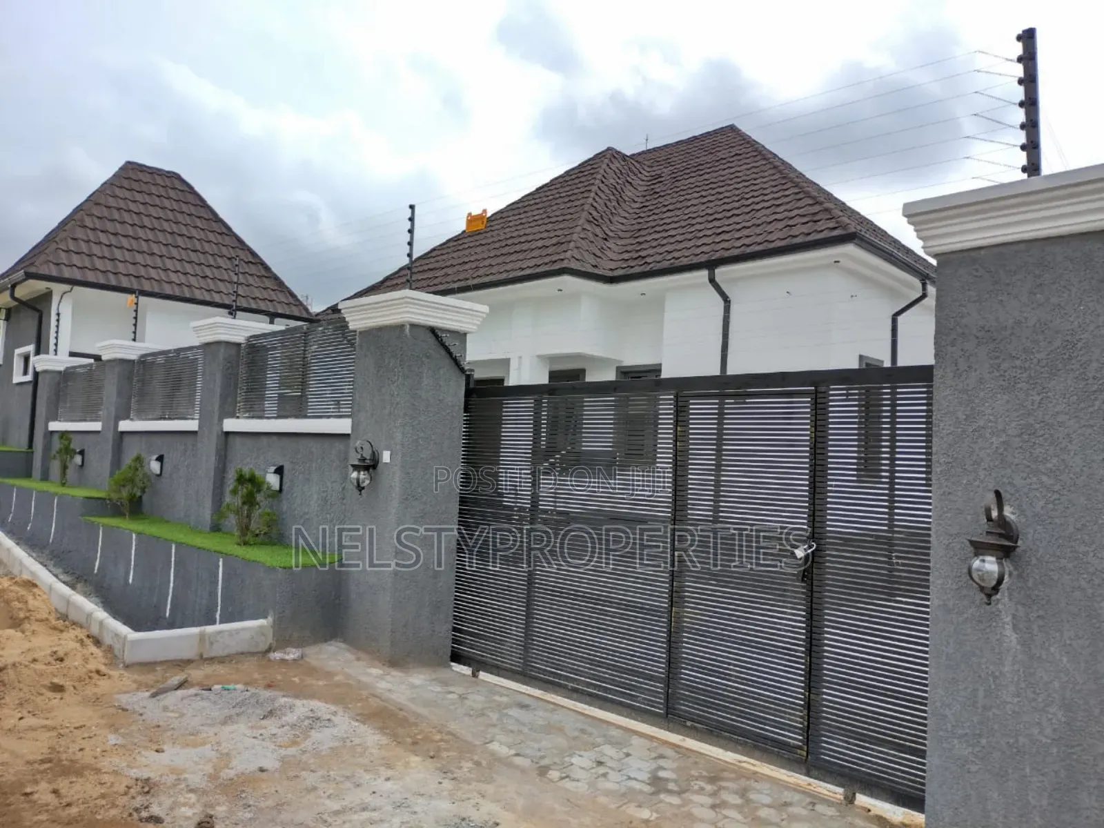 3bdrm Bungalow in Efab Queen'S, Gwarinpa for sale in Gwarinpa