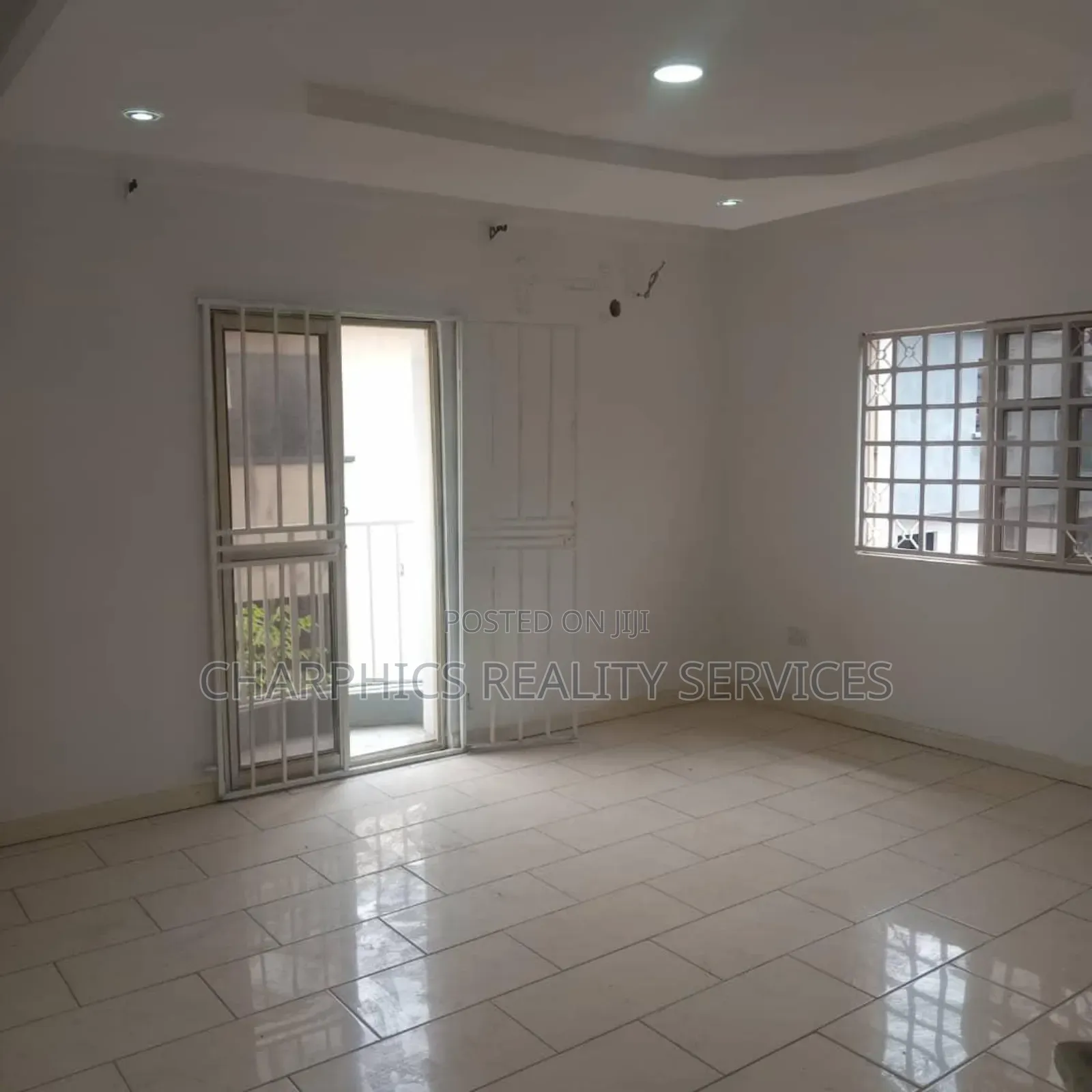 4bdrm Duplex in Mende for sale in Mende