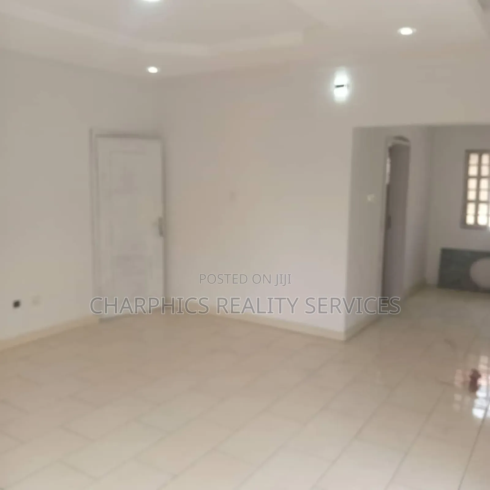 4bdrm Duplex in Mende for sale in Mende