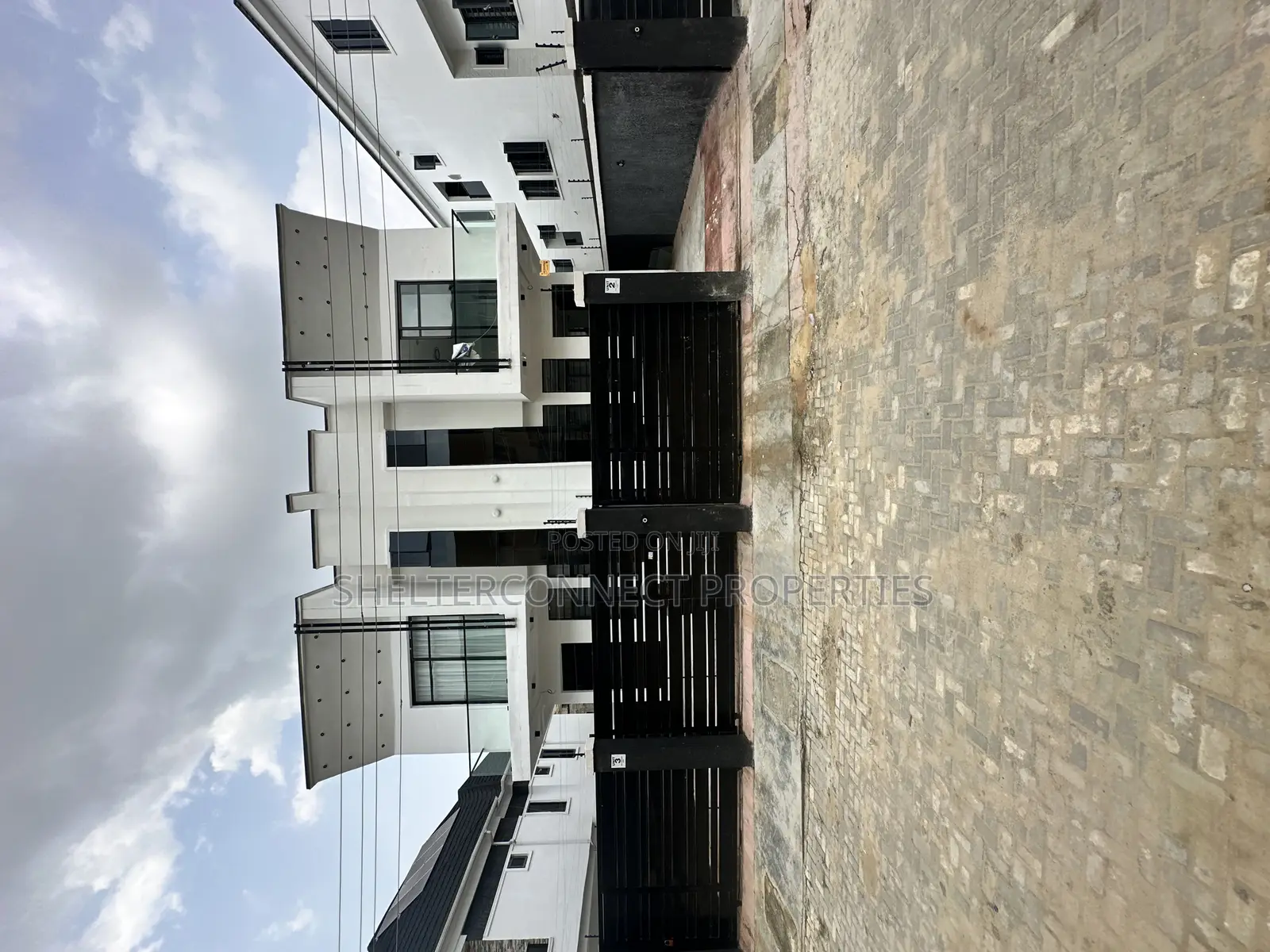 4bdrm Duplex in Ajah for sale in Ajah