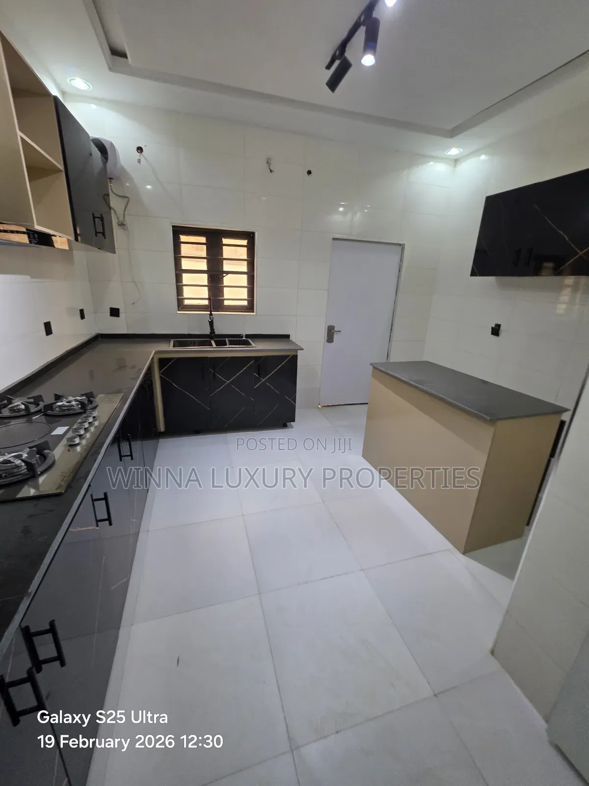 4bdrm Duplex in Nuga Luxuries, Lugbe District for sale in Lugbe District