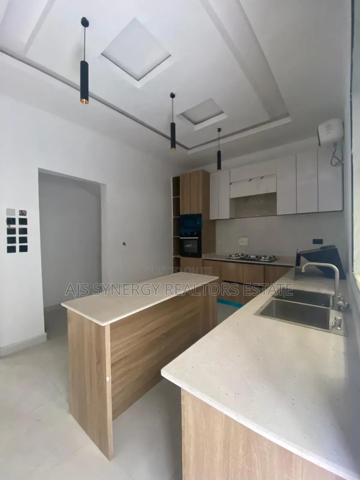 5bdrm Duplex in VGC / Ajah for sale in VGC / Ajah