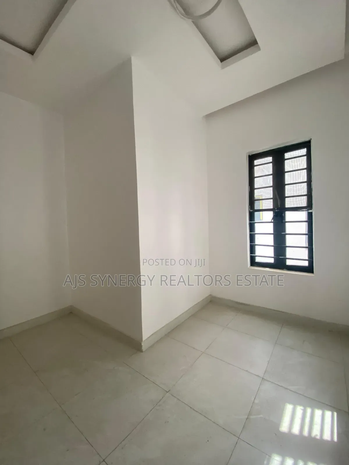 5bdrm Duplex in VGC / Ajah for sale in VGC / Ajah