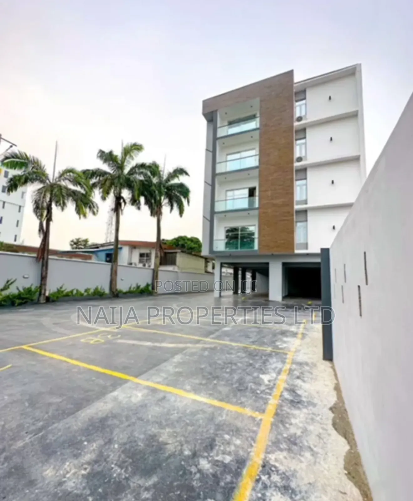 3bdrm Apartment in Victoria Island for sale in Victoria Island