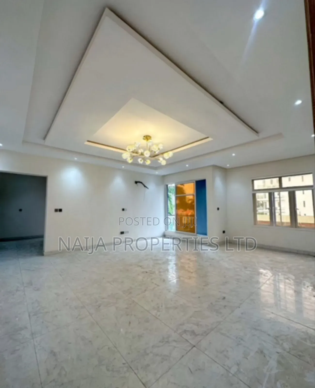 3bdrm Apartment in Victoria Island for sale in Victoria Island