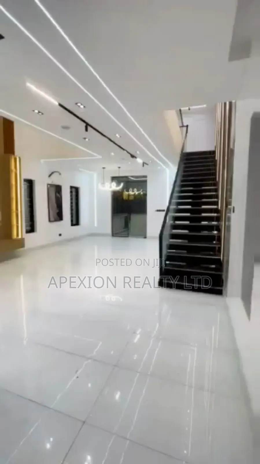 5bdrm Duplex in Thomasville Estate, Ajah for sale in Ajah