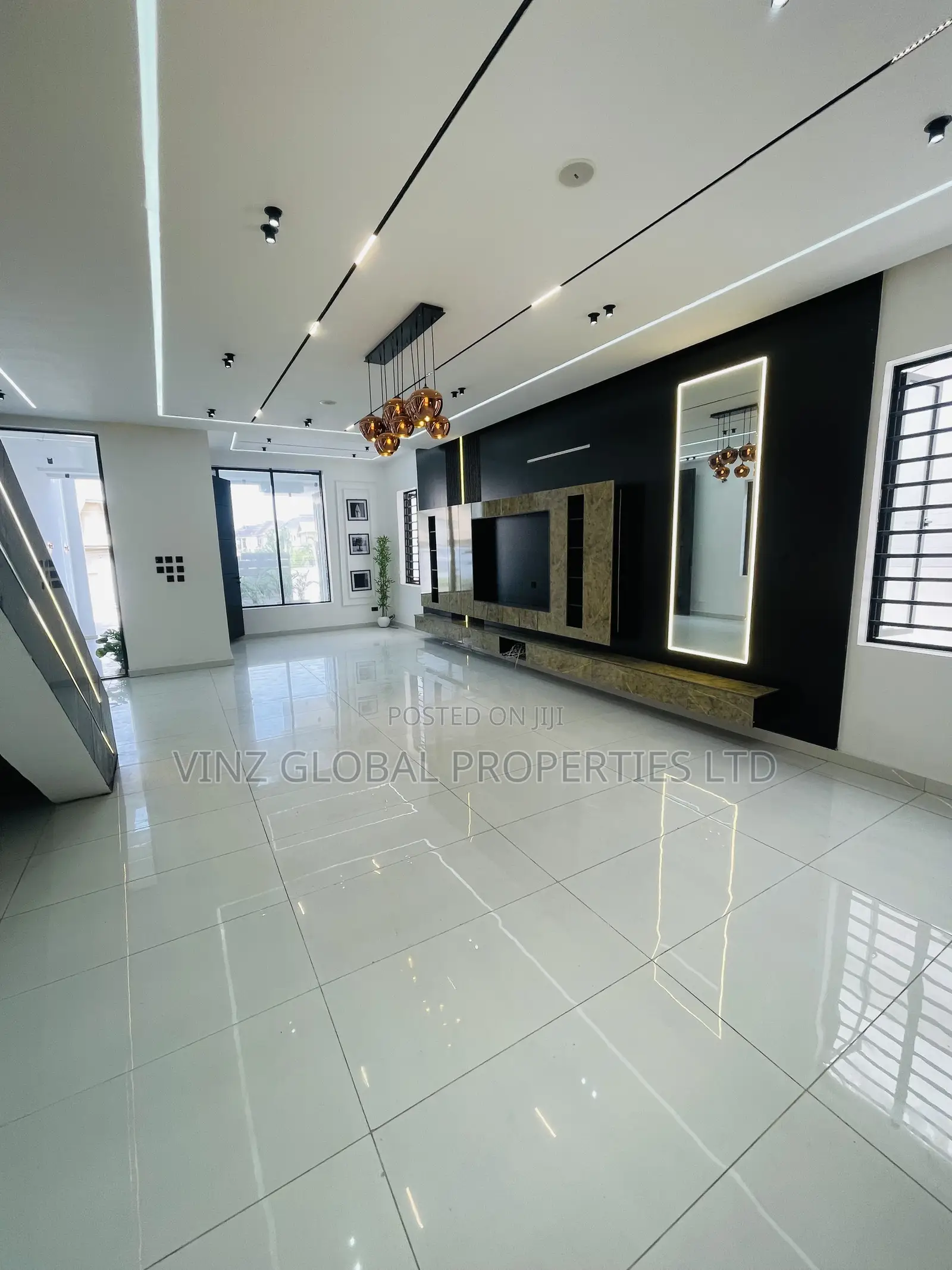 5bdrm Duplex in Lekki for sale in Lekki