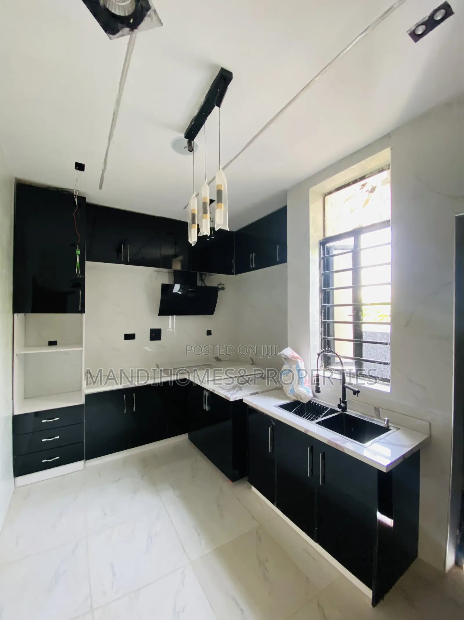 5bdrm Duplex in Ajah for sale in Ajah