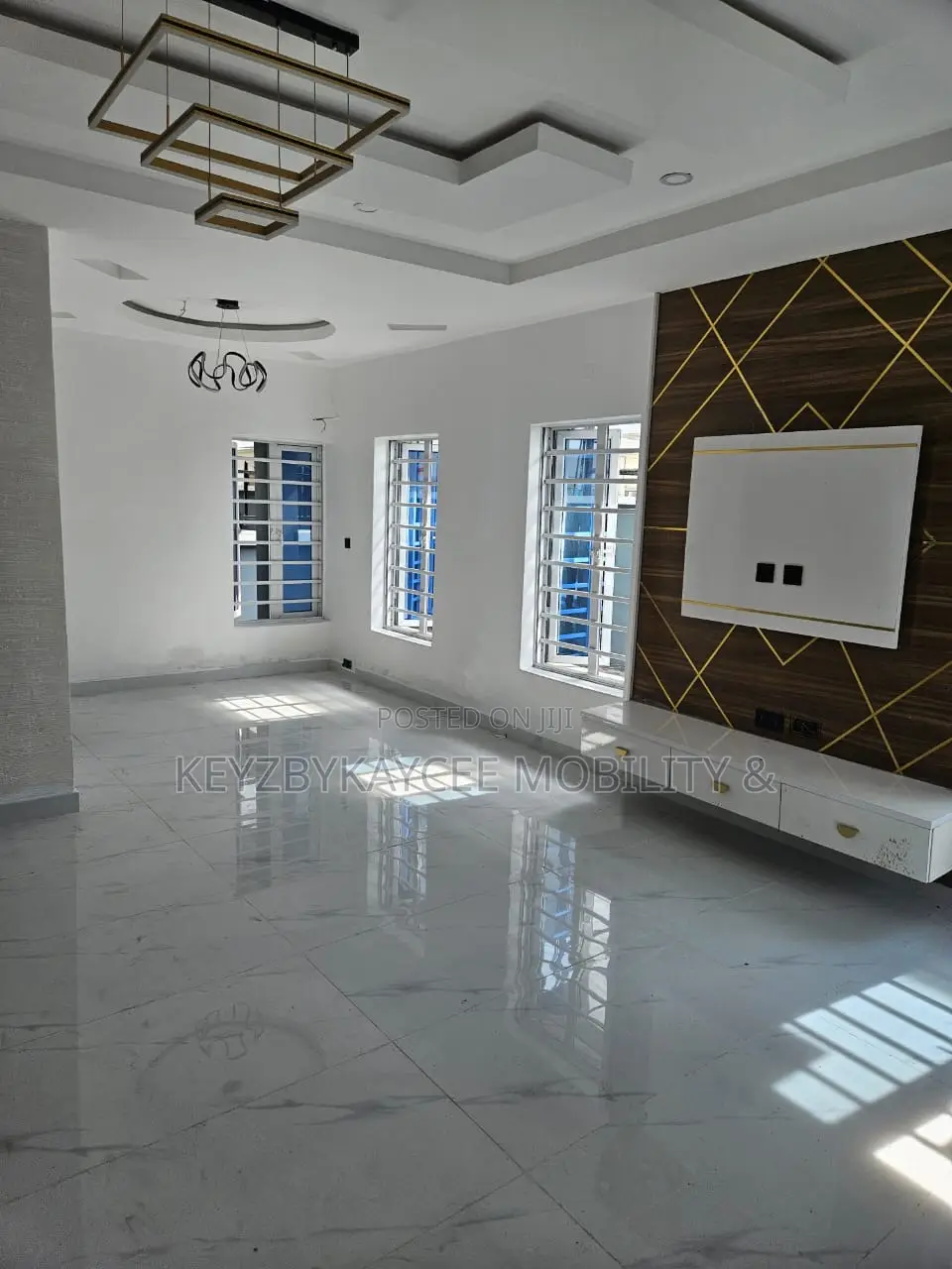 5bdrm Duplex in Ilasan, Lekki for sale in Lekki