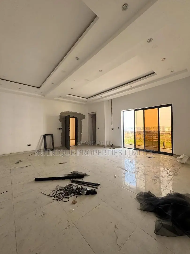 3bdrm Apartment in Lekki Phase 1 for rent in Lekki Phase 1