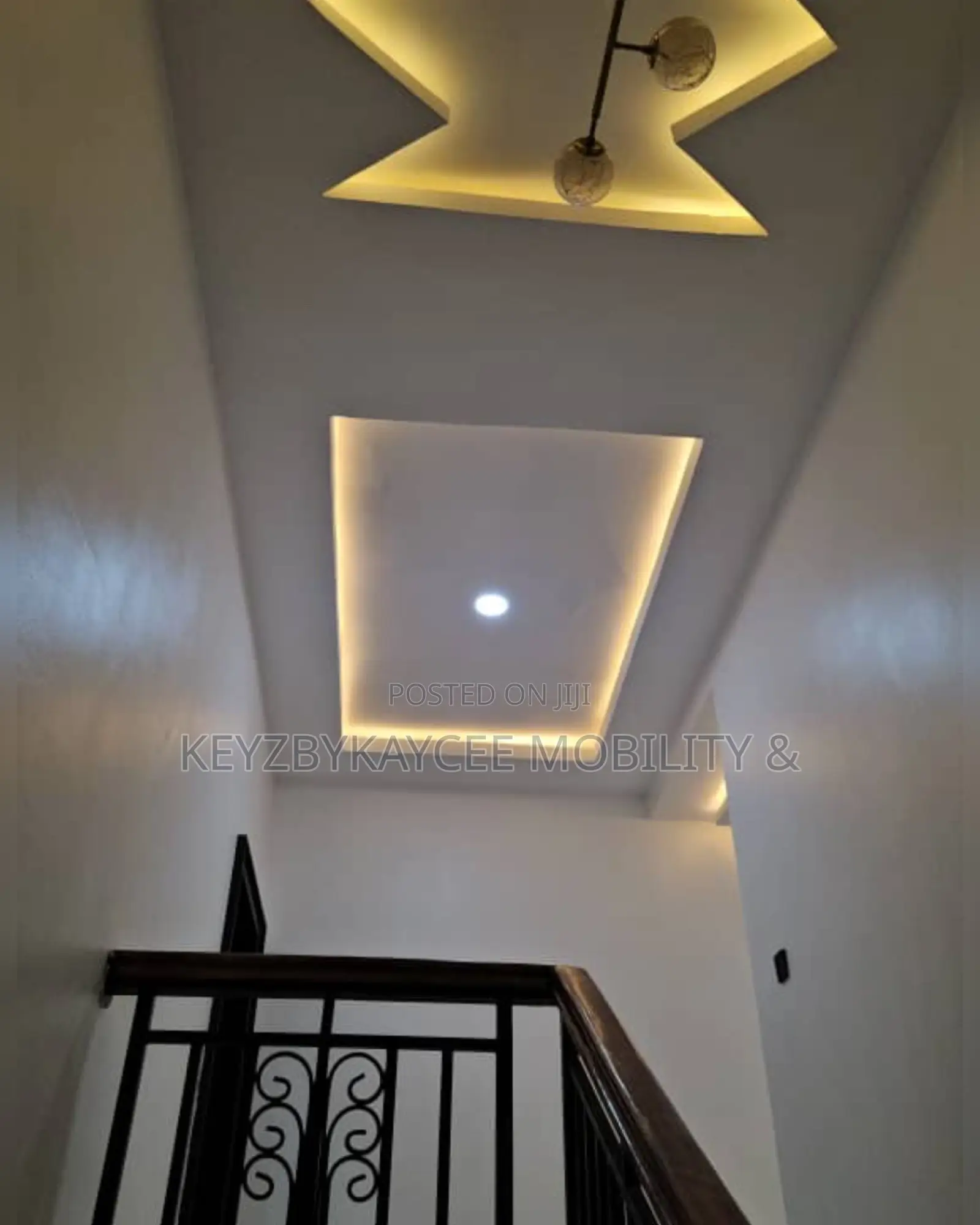 5bdrm Duplex in Ilasan, Lekki for sale in Lekki