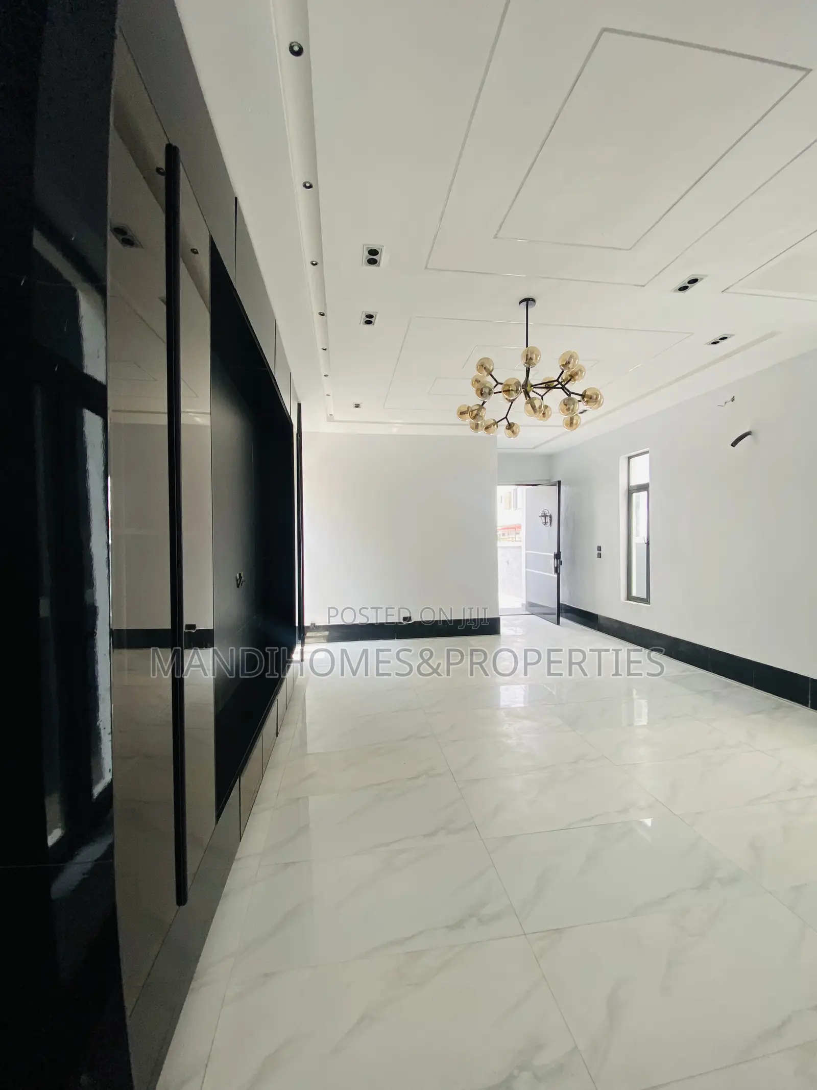 5bdrm Duplex in Ajah for sale in Ajah