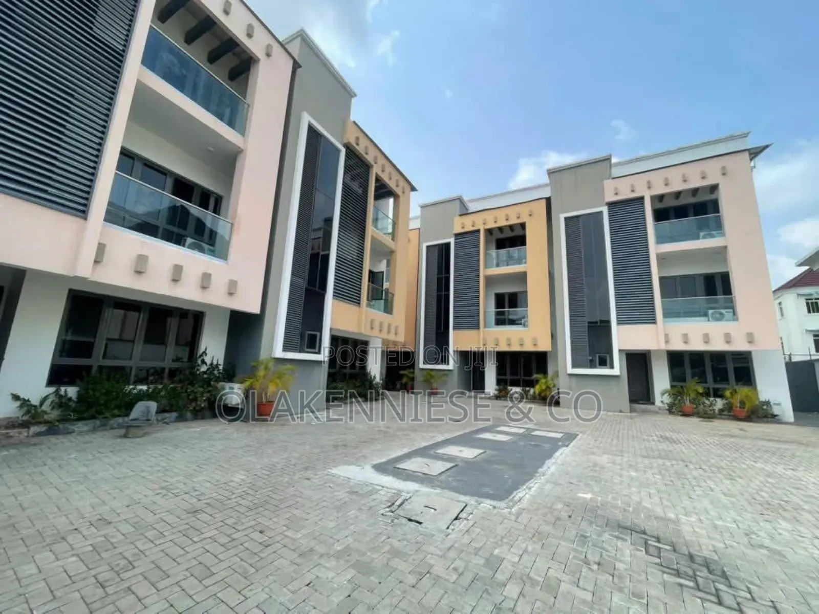 4bdrm Duplex in Banana Island for rent in Banana Island