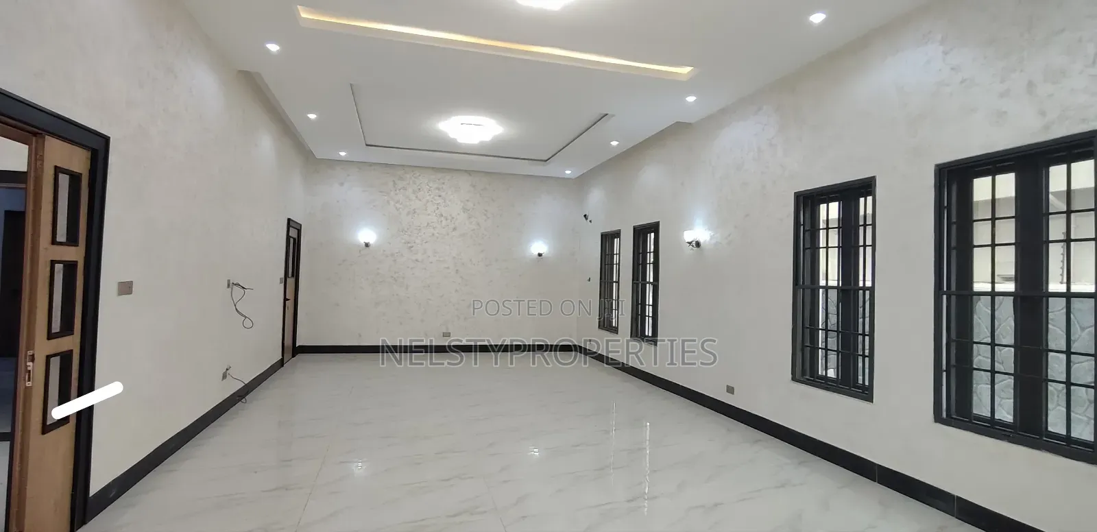 7bdrm Mansion in Efab Metropolis, Gwarinpa for sale in Gwarinpa
